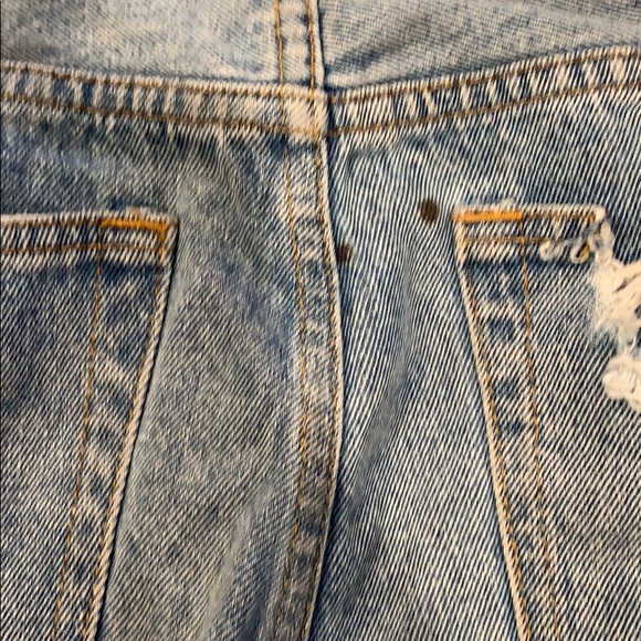 Brandy Melville Distressed Boyfriend Jeans - Picture 4 of 4